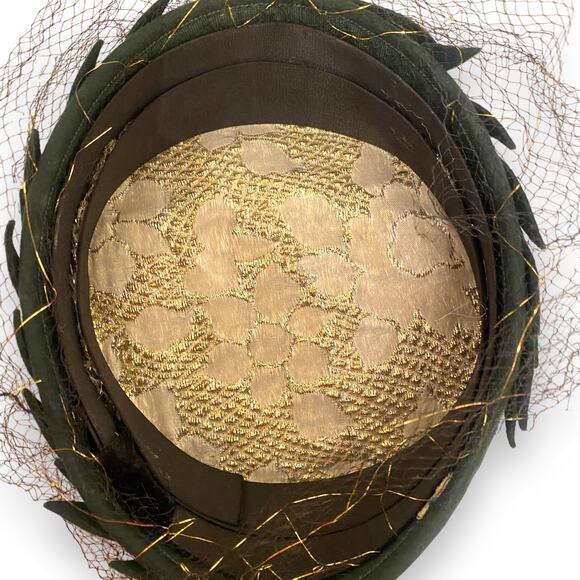 Vintage Wool Pill Box Hat with Veil Sz OS Forest Green Leaf Accents 1950s Twee - Picture 8 of 11